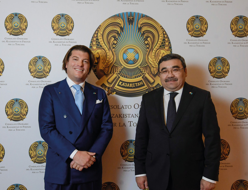 Federico Albini con l'ambasciatore Yerbolat Sembayev