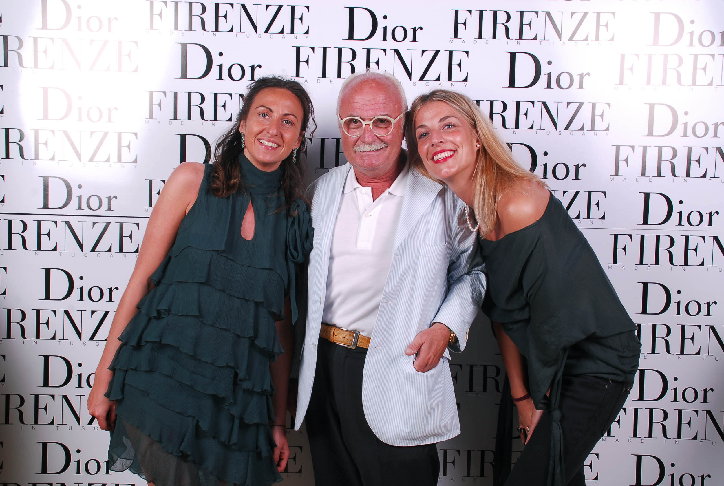 PRESSPHOTO  Firenze, evento Dior al teatro romano di Fiesole. Nella foto  Teresa Martucci, Gianni Mercatali e Giulia Dirindelli