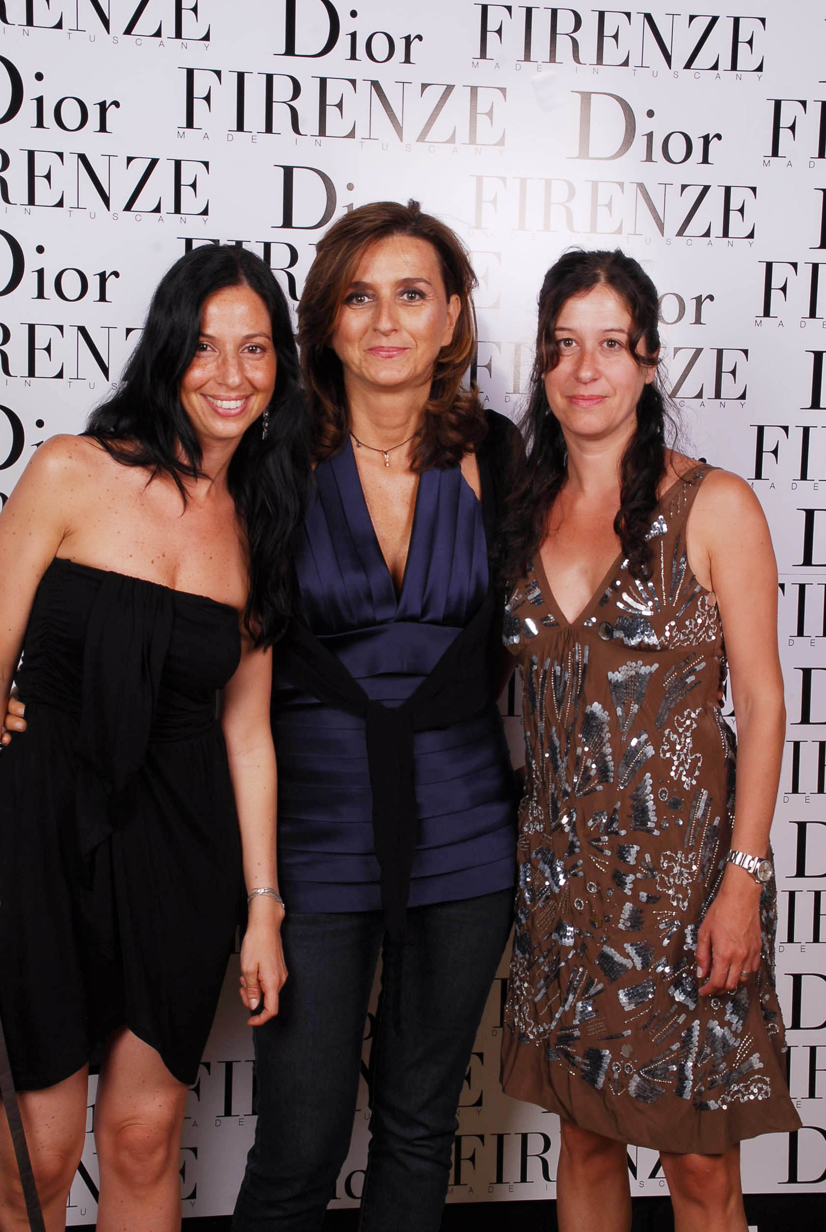 PRESSPHOTO  Firenze, evento Dior al teatro romano di Fiesole. Nella foto Paola Gribilli, Alessia Fanti e Raffaella Dotti