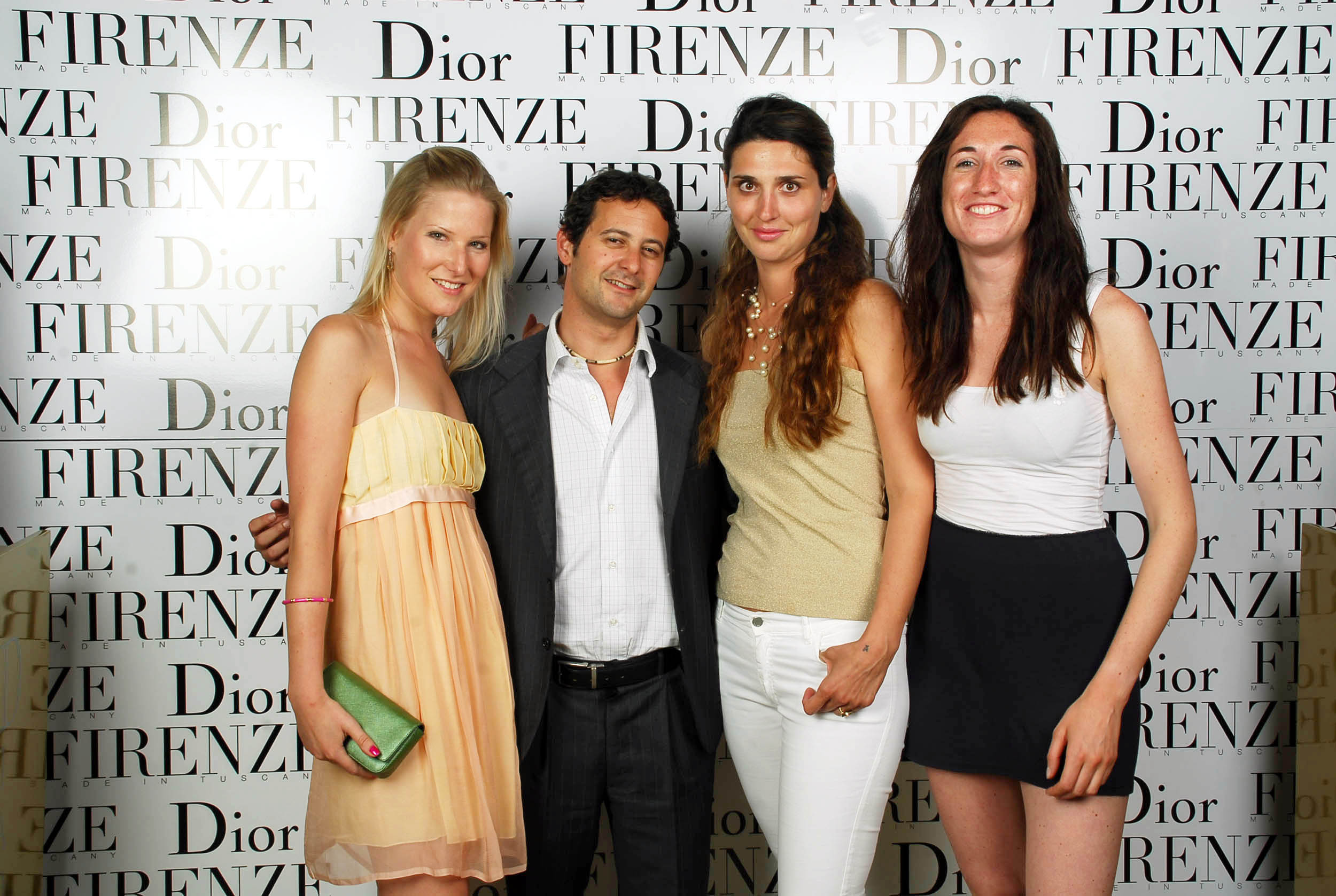 PRESSPHOTO  Firenze, evento Dior al teatro romano di Fiesole. Nella foto Philine Diekmann, Luisa Quinterio Brentano, Laura Di Serego Alighieri e Uberto Pecoraro