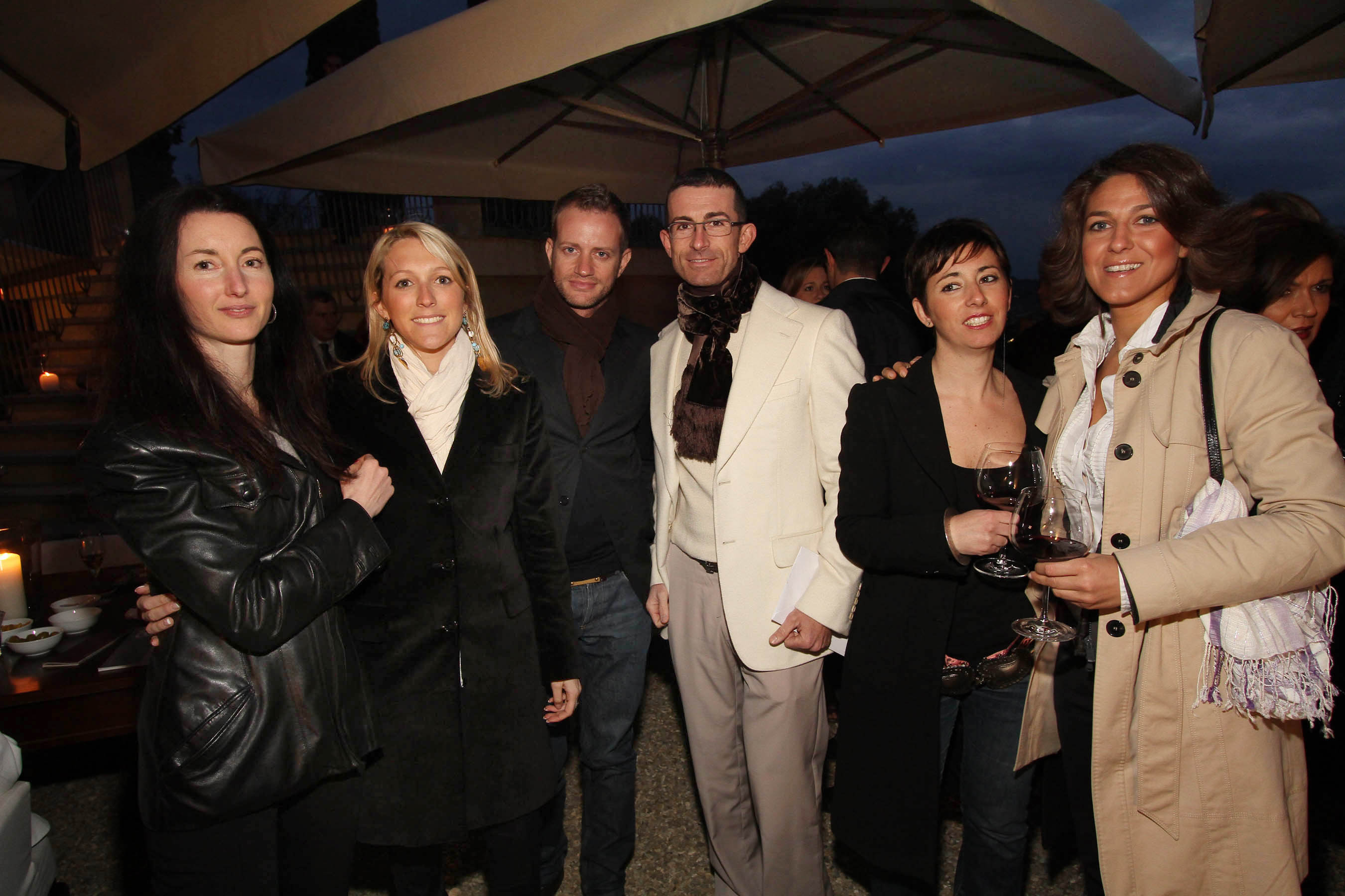 PRESSPHOTO Firenze, festa Firenze Magazine. Nella foto Giulia Bazzani, Donatella Vandelli, Francesco Baroncelli, Stefano Buonoconto, Giulia Marcucci e Gemma Magrini