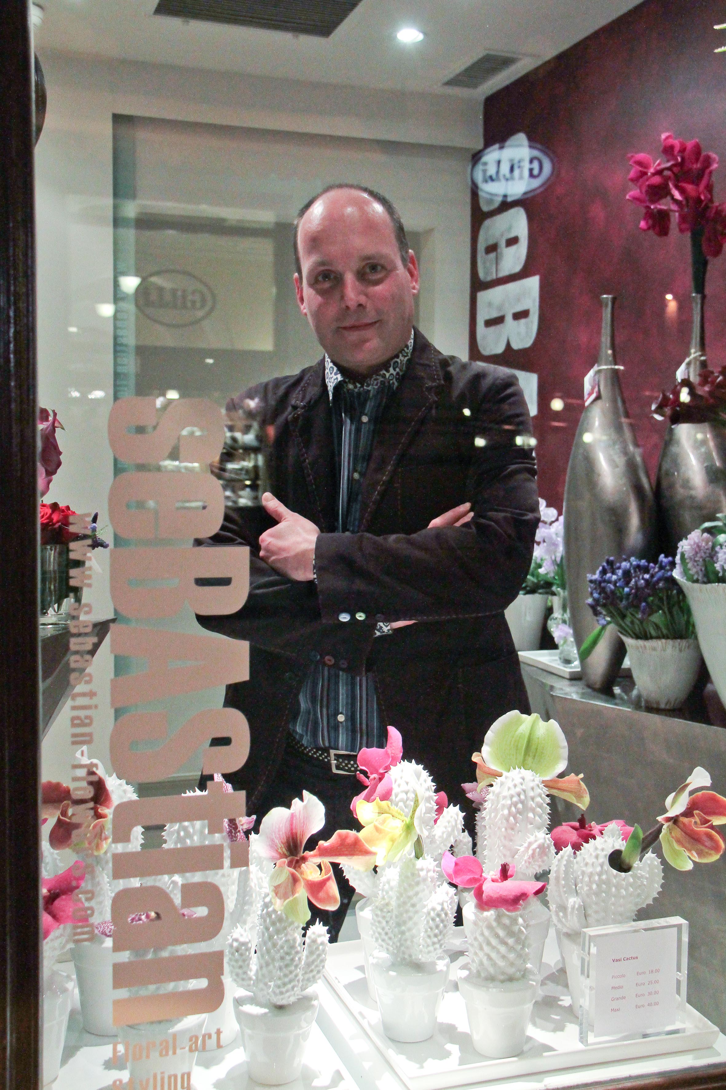 PRESSPHOTO Firenze, Hotel Savoy, inaugurazione Flower Shop Sebastian. Nella foto Sebastian Bierings nel suo negozio
Giuseppe Cabras/New Press Photo