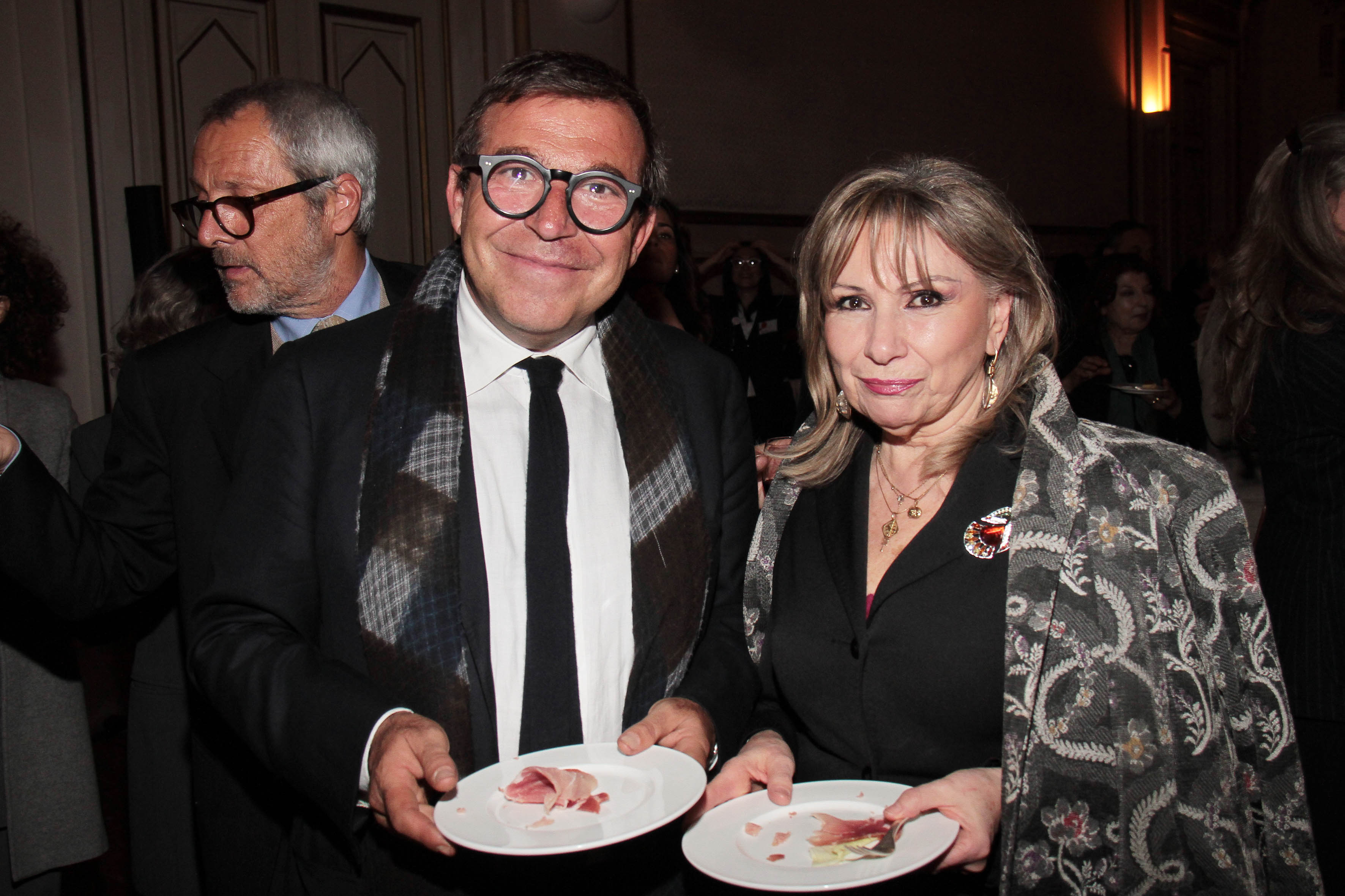 PRESSPHOTO Firenze, La Pergola, cena dopo la commedia Il gioco dell'amore e del caso. Nella foto il regista Piero Maccarinelli e Laura Lodigiani
Giuseppe Cabras/New Press Photo